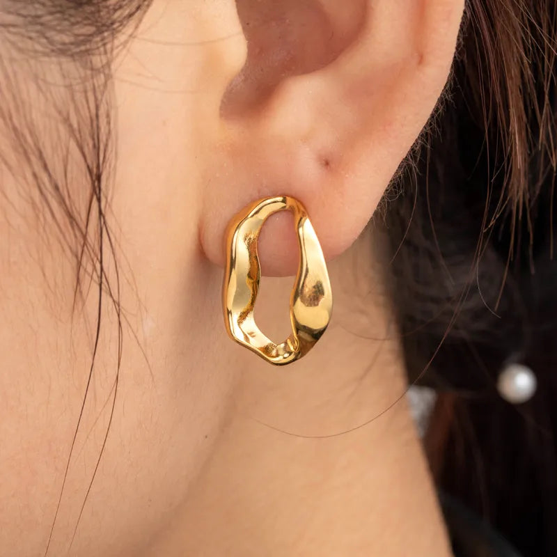 Round Hollow Earrings