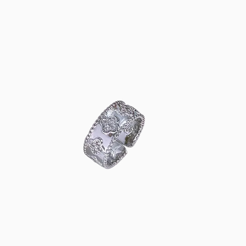 Zircon Clover Ring Silver