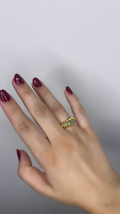 Croissant Ring Gold