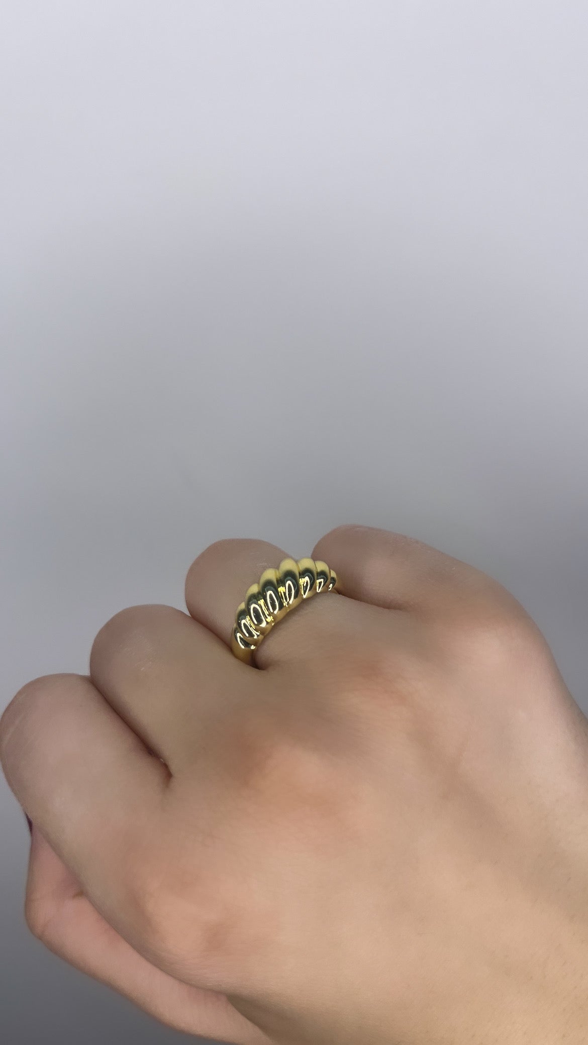 Croissant Ring Gold