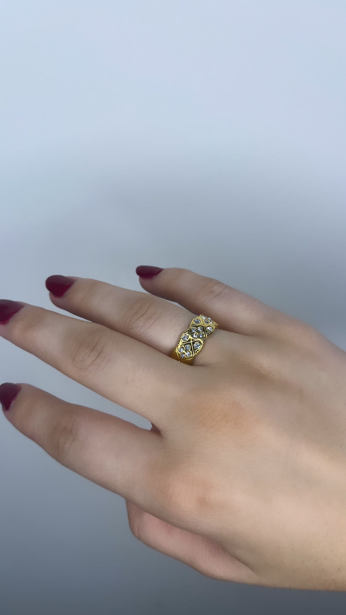 Zircon Gold Ring