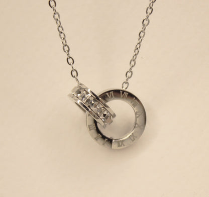 Interlock Necklace Silver