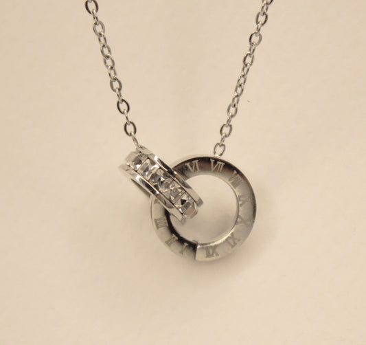 Interlock Necklace Silver