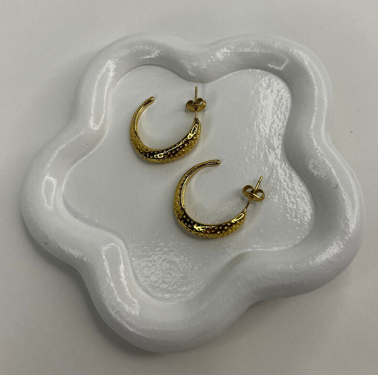 Moon Hoops