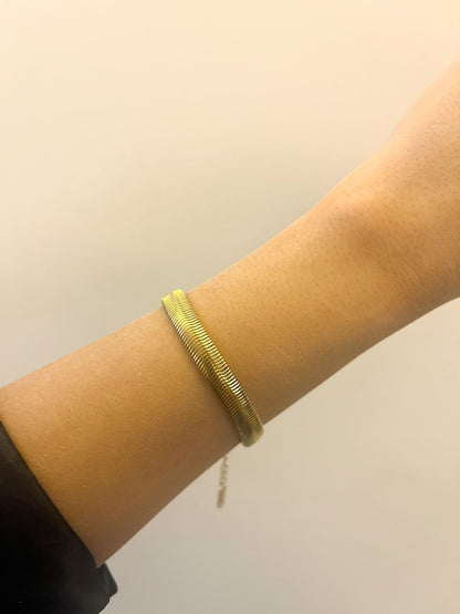 Thick Ribbon Snake Bracelet