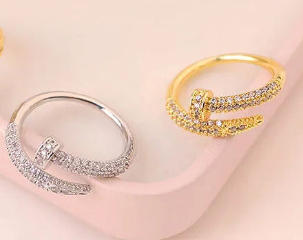 Clou Zircon Ring Silver