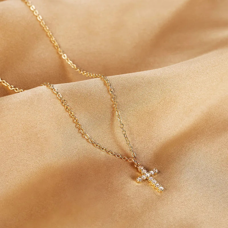 Zircon Cross Pendant Gold