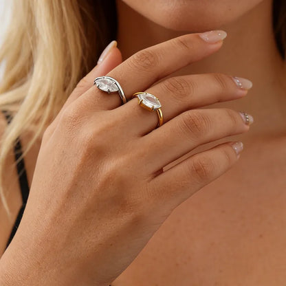 Curved Stone Ring Silver